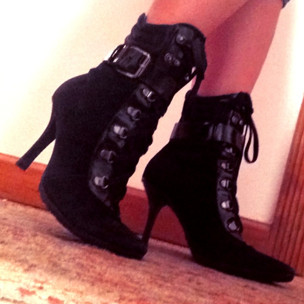 Studi 9 Leather Ankle Heel
